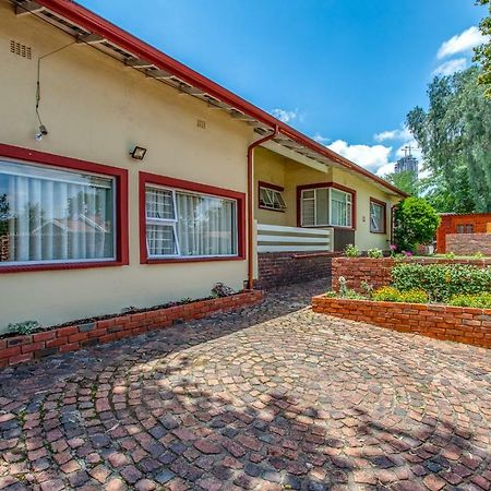 Chalet No. 2 Petunia Villa Johannesburg Exterior photo